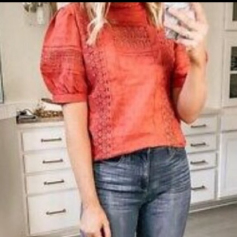 Universal Thread Women’s Short Puff Sleeve Pink Eyelet Blouse - Picture 4 of 12